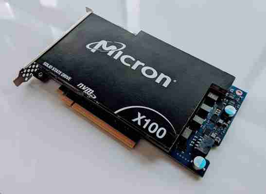 Micron má první SSD s pamětí 3D XPoint. Bude to král disků s  2 500 000 IOPS, 9 GB/s
